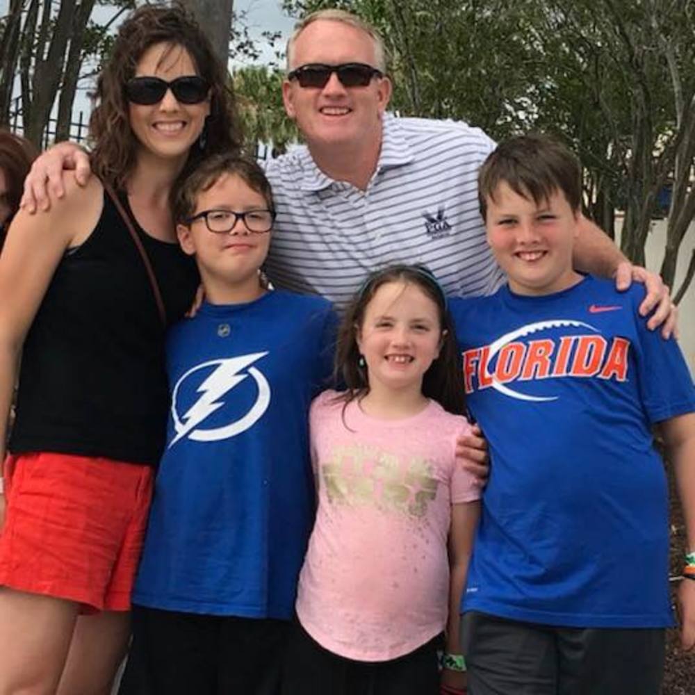 Meet your Posher, Lara